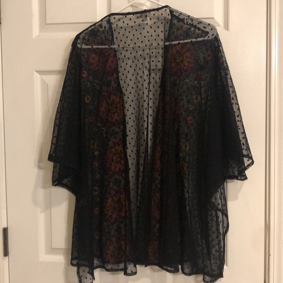 Gorgeous lace cardigan by umgee - Picture 5 of 5